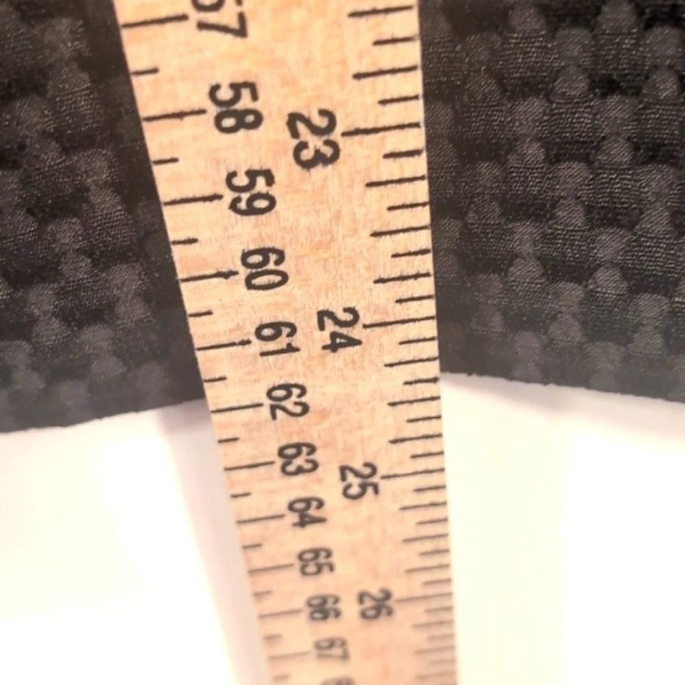 Ann Taylor Black pencil skirt size 14